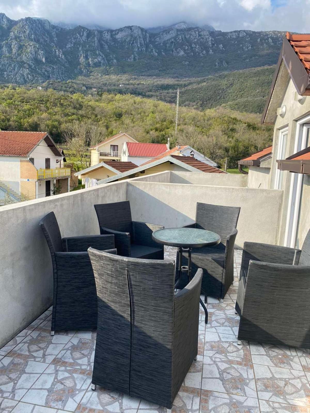Apartmani Zelenika Herceg Novi Bilik gambar